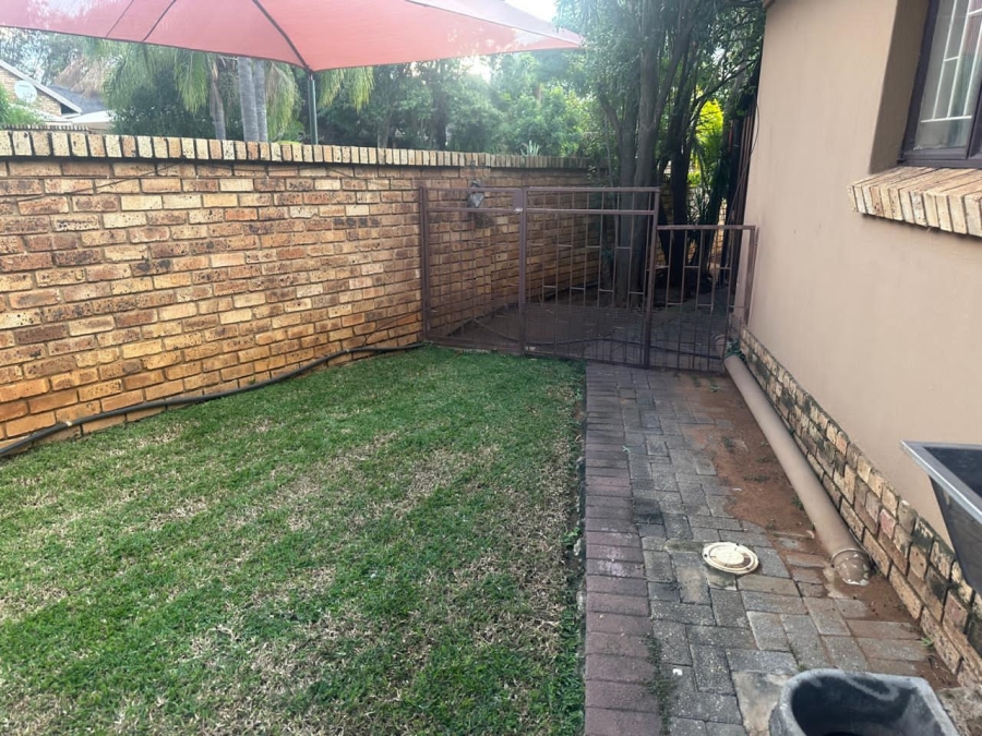 5 Bedroom Property for Sale in Waterval East North West